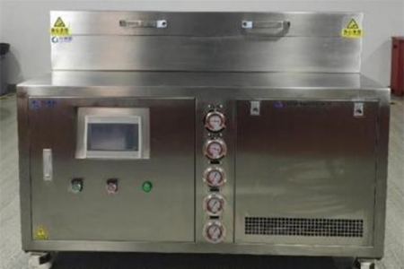 低温冷冻机用什么冷媒好？氨是常见选择！