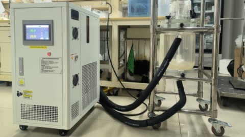 高低温恒温循环器应用场景图二