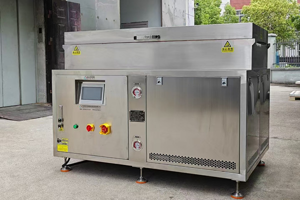ylg060net永利娱高-152℃超低温淬火冷冻箱，极致低温技术开启工业冷冻新时代